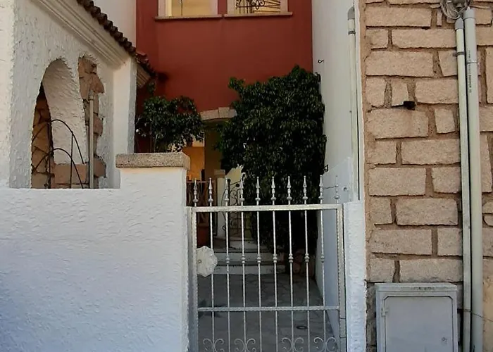 Lo Sguardo Sulla Citta' ,panoramic View Apartment Olbia